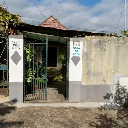 Semesterbostad Casa Do Boto *